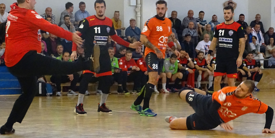 Victorie cu emoții, dar handbaliștii de la Minaur se mențin pe podium