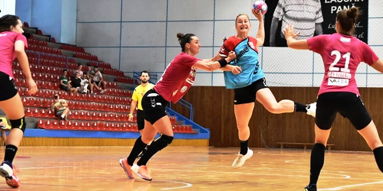 Handbalistele de la Minaur la ”Castane”: întâi parada și apoi meciul