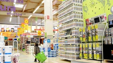 Maramureșeni implicați într-o rețea care a furat mărfuri de 1,1 milioane de euro din Franța și Belgia