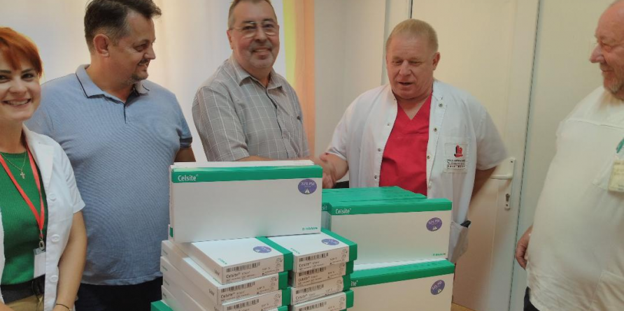 DONAȚIE. 30 de camere implantabile pentru bolnavii de cancer ai Spitalului  Județean