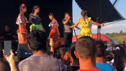 Festivalul interetnic Ziua Frăției de la Finteușu Mic a adunat 1.000 de participanți