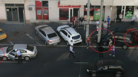 Ceasul rău și stâlpul bun (GALERIE FOTO)