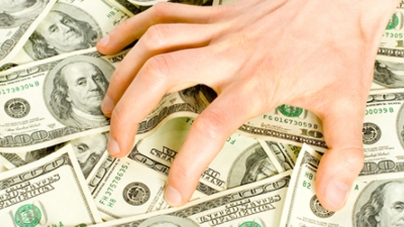 Dorea să muncească în SUA, dar a rămas și fără slujbă și fără 1.600 de dolari