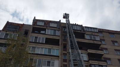 Desfășurare de forțe a pompierilor sigheteni la un bloc (GALERIE FOTO)