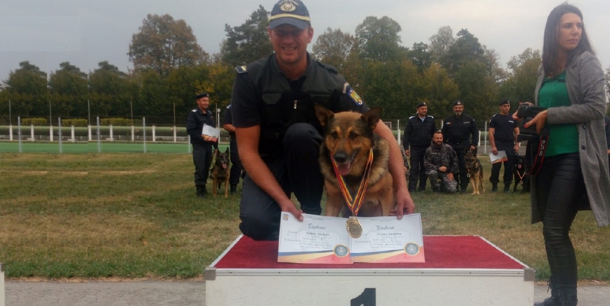 Toader Koman – câinele Athos,  două titluri naționale la Campionatul de dresaj al câinilor de serviciu (VIDEO)