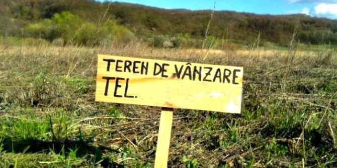 Cum să nu iei țeapă când vinzi sau cumperi un teren