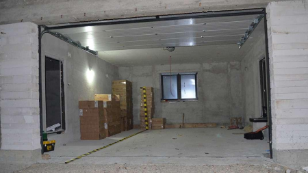 Captură de peste 85.000 de euro dintr-o casă aflată în construcție
