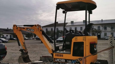 Au ajuns în atenția poliției după ce își făcuseră un obicei din a colecționa utilaje furate din Italia