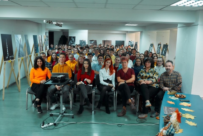 ”Oameni care zidesc timpul” la Liceul Teoretic ”Emil Racoviță” (GALERIE FOTO)