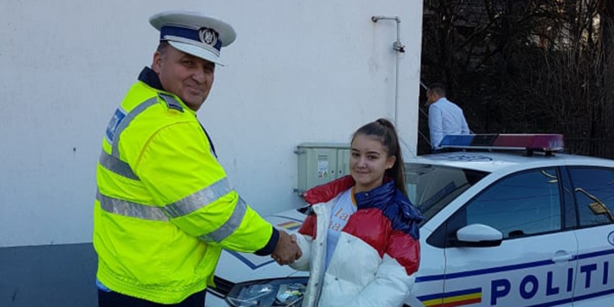 Polițiștii au predat ștafeta elevilor pentru o zi (GALERIE FOTO)