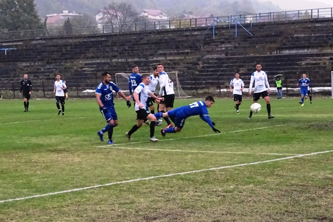 Minaur bate cu 5-0 și revine pe podium (GALERIE FOTO)