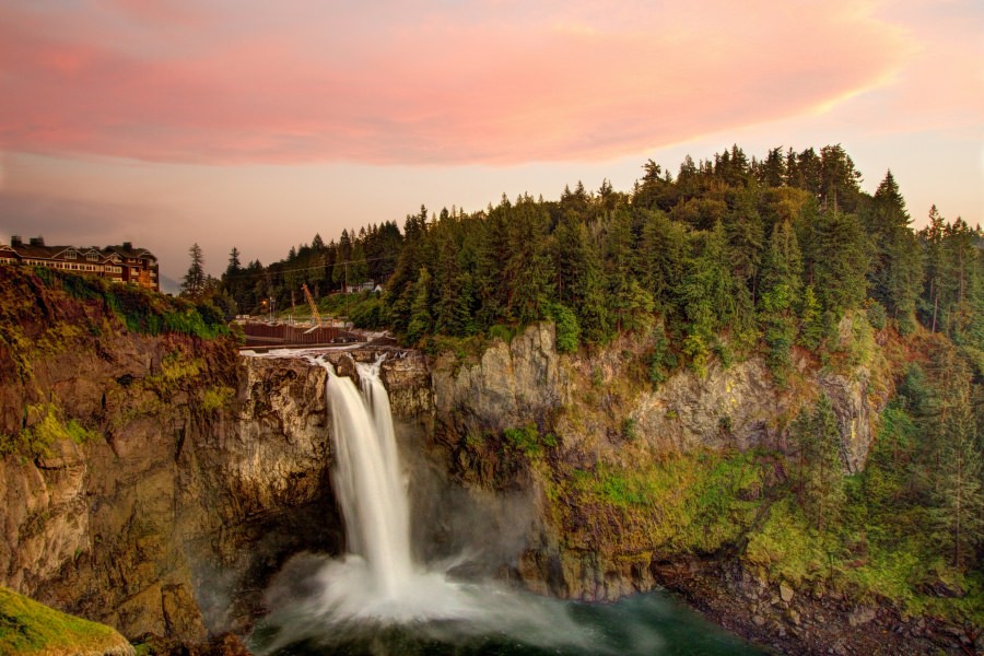 Cascadele care apar în ”Twin Peaks”, cumpărate de un trib