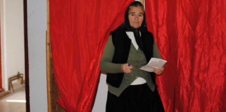 În localitatea natală a președintelui PSD Maramureș, Viorica Dăncilă a fost zdrobită de Klaus Iohannis