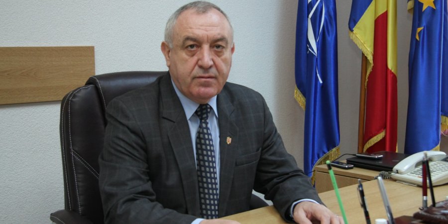 Adio, dar rămân cu tine