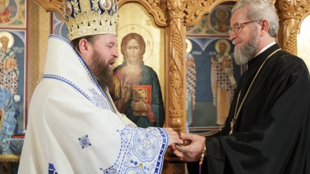 Programul de duminică al înalților ierarhi