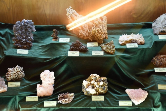S-au împlinit 30 de ani de la deschiderea expoziției permanente a Muzeului Județean de Mineralogie