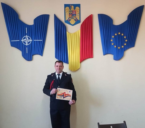 După 30 de ani ca pompier-salvator a pus haina militară-n cui