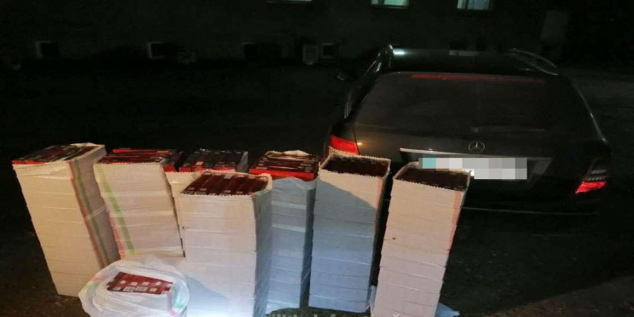 A vrut să treacă țigări în saci de rafie, dar n-a fost să fie