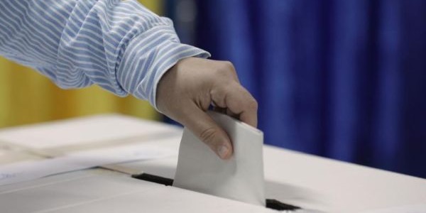 S-au centralizat datele din 99,09% din secțiile de votare din țară. Ce procente au candidații de pe podium