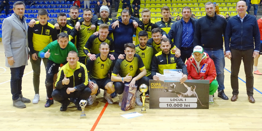 Bătălie mare – și la propriu și la figurat – pentru premiul de 10.000 de lei de la ”Cupa Minerul” (GALERIE FOTO)