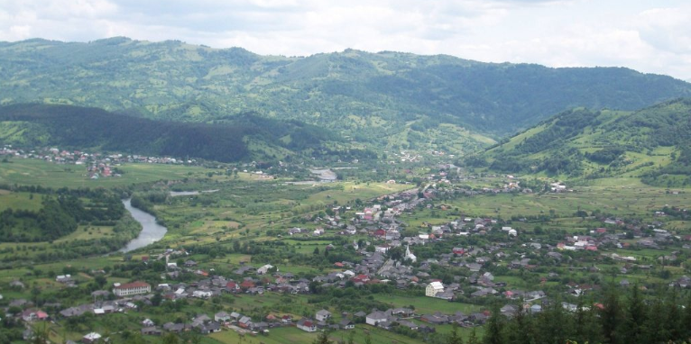 Scandal cu… cântec la Leordina