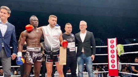 Kickboxerul Andrei Ostrovanu încheie în forță anul, la Colosseum Tournament