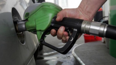 Carburanți mai ieftini: a fost eliminată supraacciza