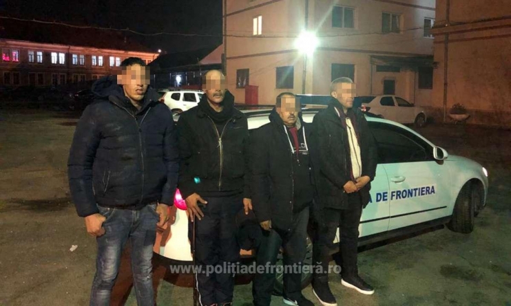Patru marocani și trei algerieni, opriți înainte de a trece ilegal granița