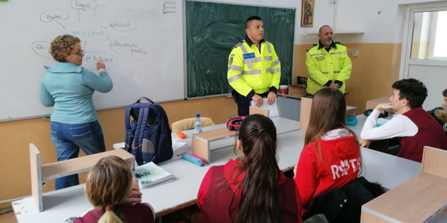 Lecții despre siguranță prezentate elevilor