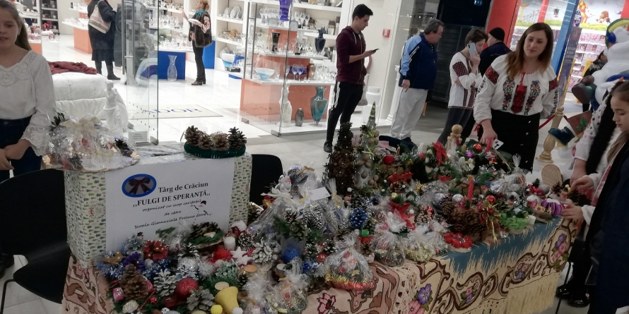 Copiii din Preluca Nouă, expoziție caritabilă la Value Center Baia Mare