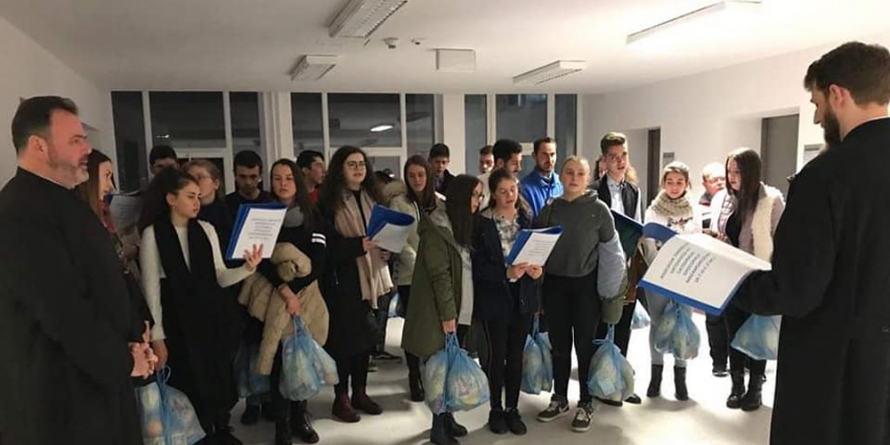 Tineri ortodocși i-au colindat pe pacienții Spitalul Județean