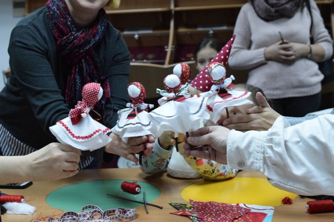 Târgul Darurilor de Crăciun își deschide azi porțile