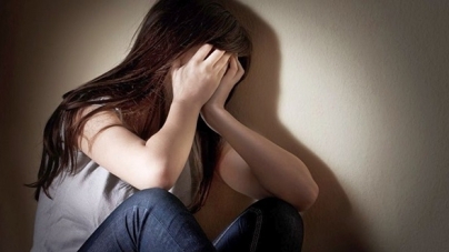 Tânăr arestat preventiv pentru viol şi act sexual cu o minoră de 12 ani