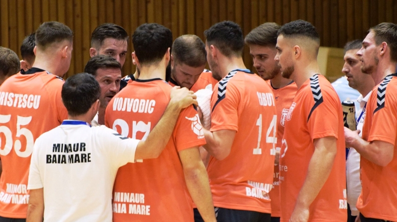 CS Minaur participă cu ambele echipe la turnee amicale