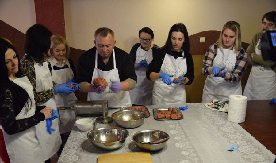 Cursuri de gastronomie cu oaspeți ucraineni în Seini (GALERIE FOTO)