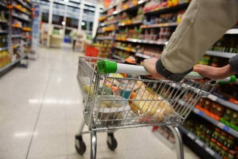 Tinerii băimăreni ortodocși se oferă să meargă la cumpărături în locul celor care nu pot