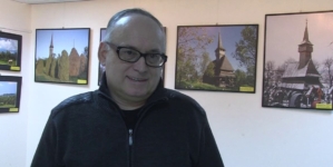 Expoziția „Comorile României”, de Tudorel Ilie, a ajuns în orașul Benidorm din Spania de Ziua Culturii Naționale