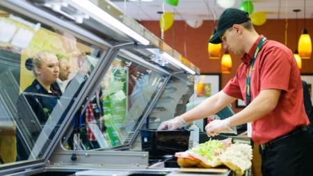 Studenții maramureșeni pot lucra în Germania pe perioada vacanței de vară