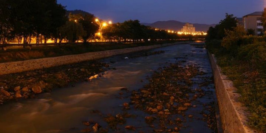 Era beat și dădea semne că s-ar arunca în Săsar, dar a fost oprit la timp