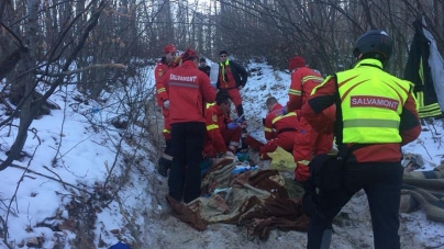 Un tânăr a murit după ce a fost călcat de caii de la căruță (GALERIE FOTO)