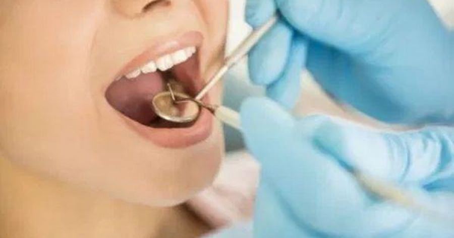 Femeia care s-a dat drept medic stomatolog – sub control judiciar. Ce spune Colegiul Medicilor