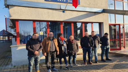 Șapte turci opriți la graniță din drumul ilegal spre Occident