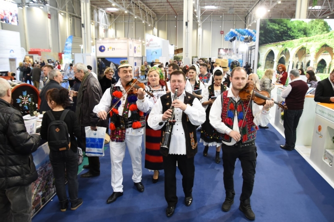La Târgul de Turism al României, Maramureșul a ”târguit” multă simpatie (GALERIE FOTO)