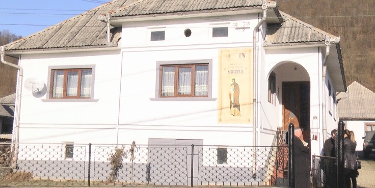 Cum s-au mutat în ”casa bucuriei” cei opt copii din Bârsana, rămași fără tată