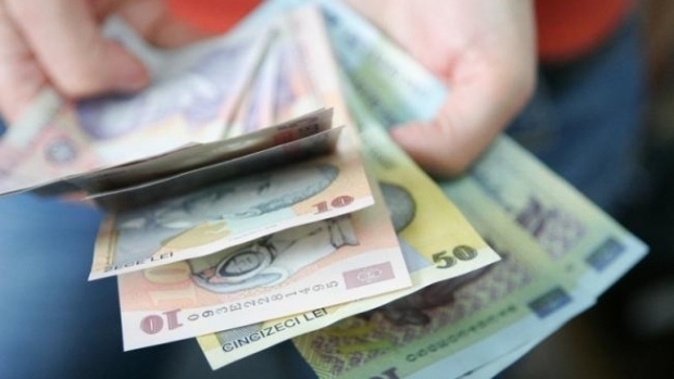 Veste bună: Cresc salariile în România; Decizia care intră în vigoare de la 1 octombrie