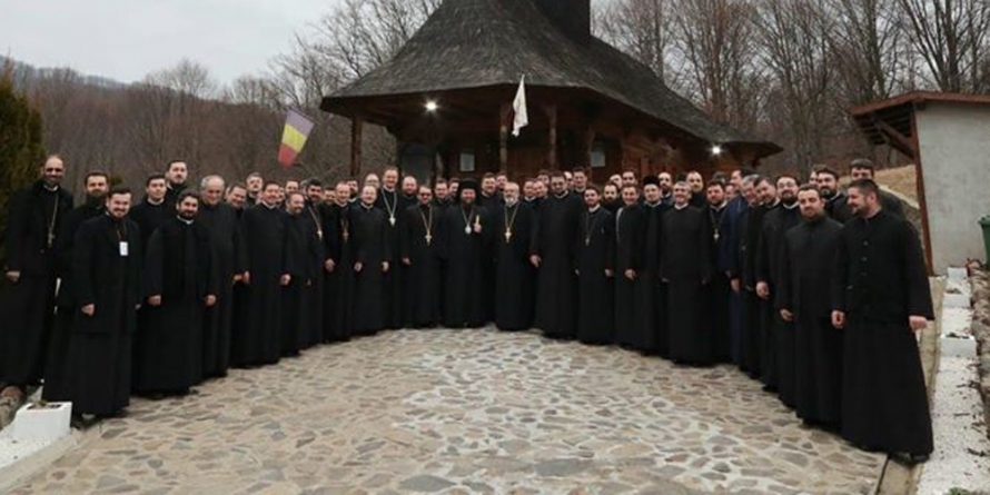 Peste 70 de preoți și diaconi din Episcopie au participat la un training catehetic (GALERIE FOTO)