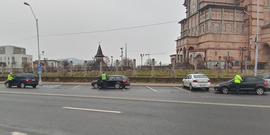 În două zile: Polițiștii rutieri maramureșeni au dat amenzi în valoare de peste 26.000 de lei și au reținut numeroase permise