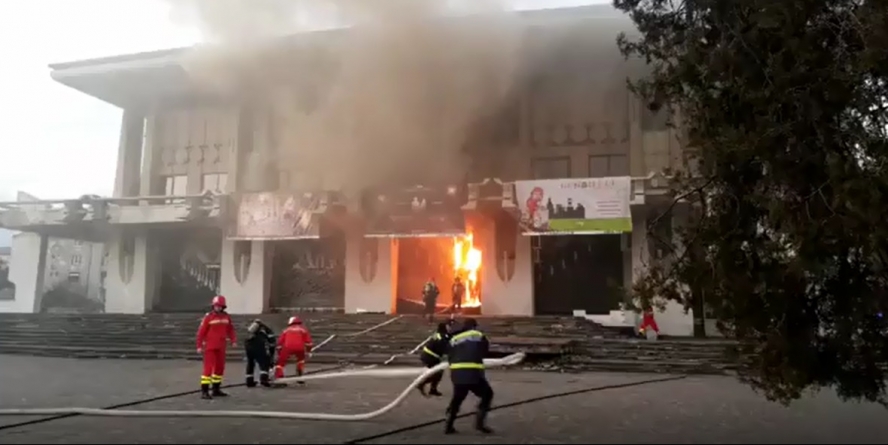 Nu iese fum fără foc la Casa de Cultură a Sindicatelor Baia Mare
