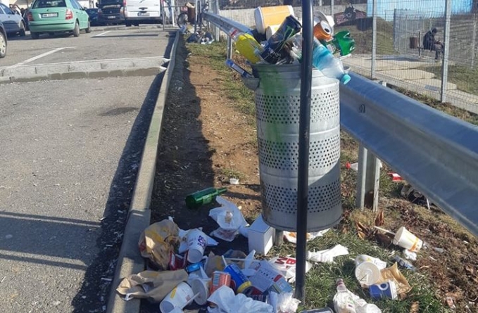 Nemulțumiri din pricina gunoaielor