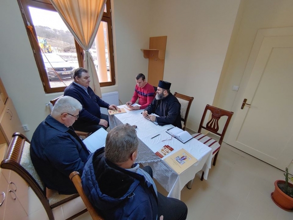 Priorități la  Căminul de bătrâni din Coroieni: un generator și o anexă gospodărească